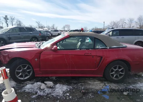 2000 Ford Mustang из США, поврежденный, VIN 1FAFP444XYF119585